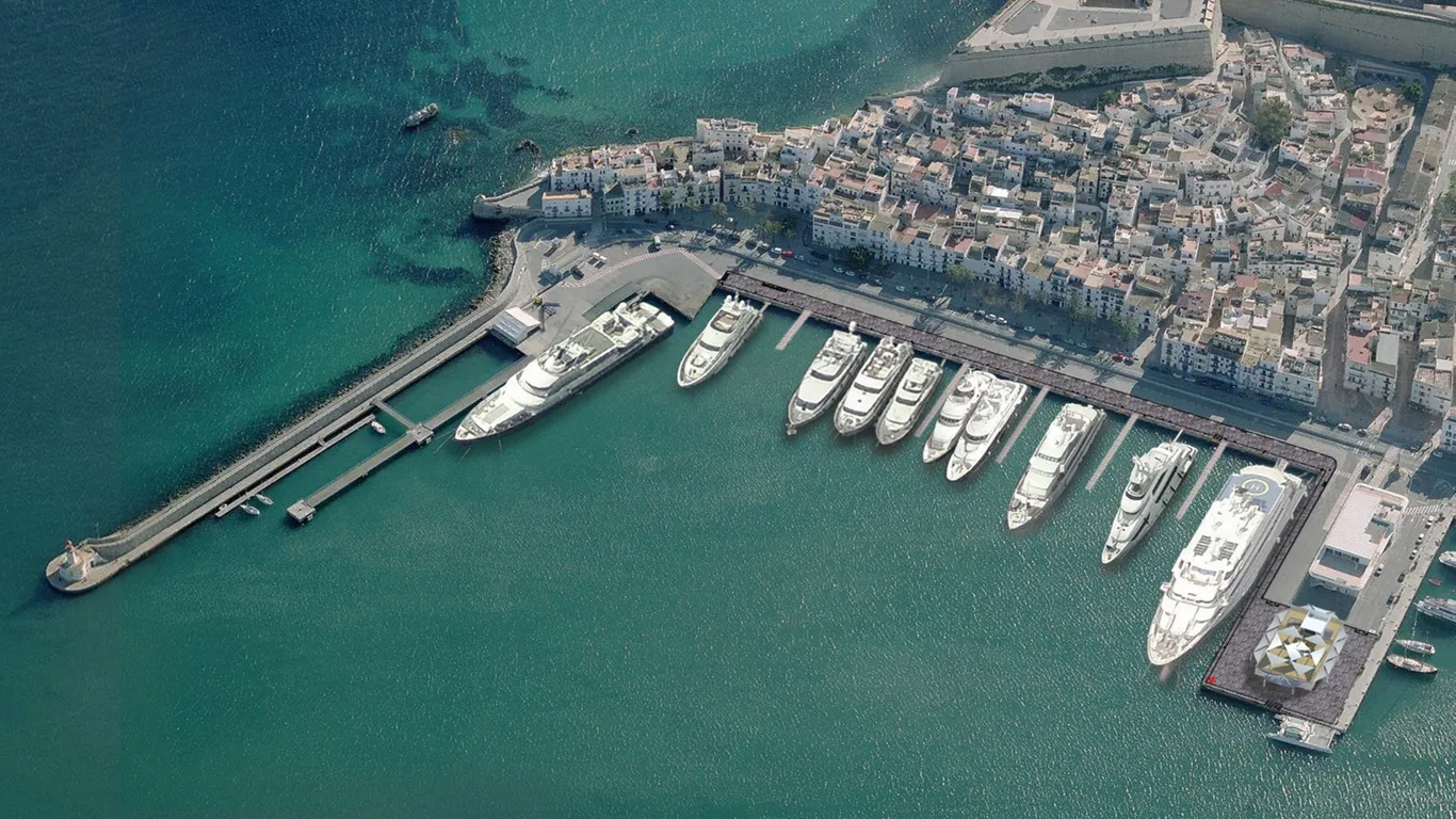 AMq4gAjTHaUgmFG1tmFq_Ibiza-town-marina-Sovren-YSM